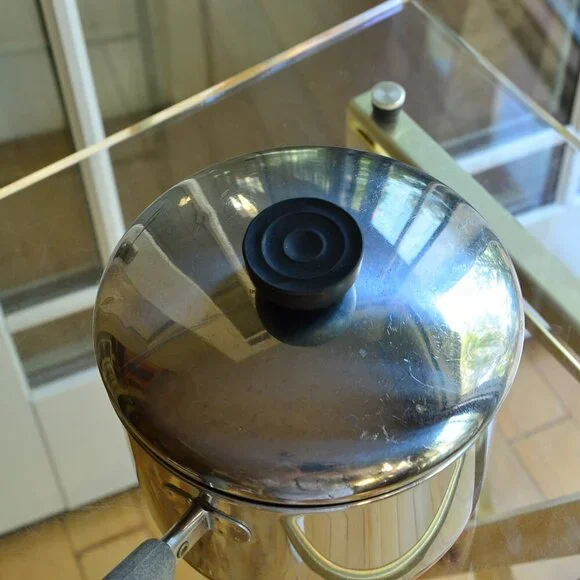 REVERE WARE 2 Qt Copper Bottom Pot With Lid - Picture 4 of 10